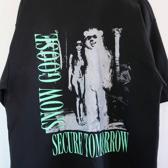 Snow Goose By Canada Goose Orion Tee Secure Tomorrow Apple Neon XS - Picture 5 of 12